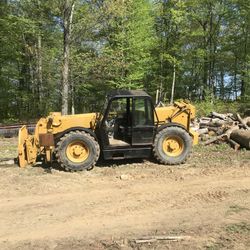 All terrain forklift