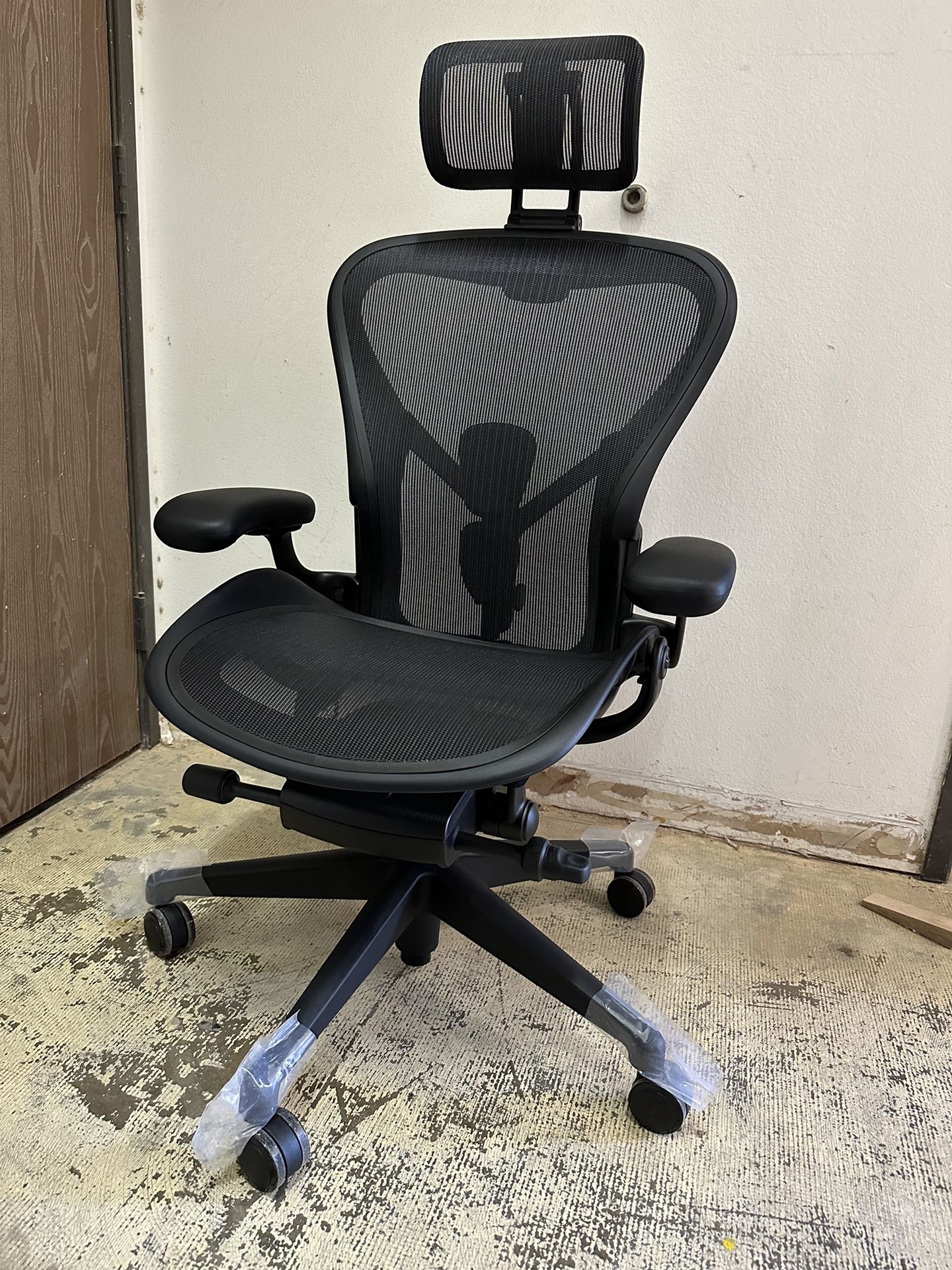 Lowest Price On Offerup Brand New Onyx Remastered Aeron Office