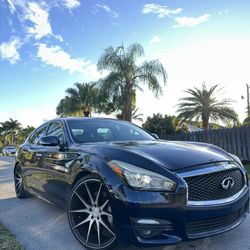 2018 Infiniti Q70