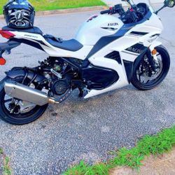 Motorcycle scooter 14.3 180CC