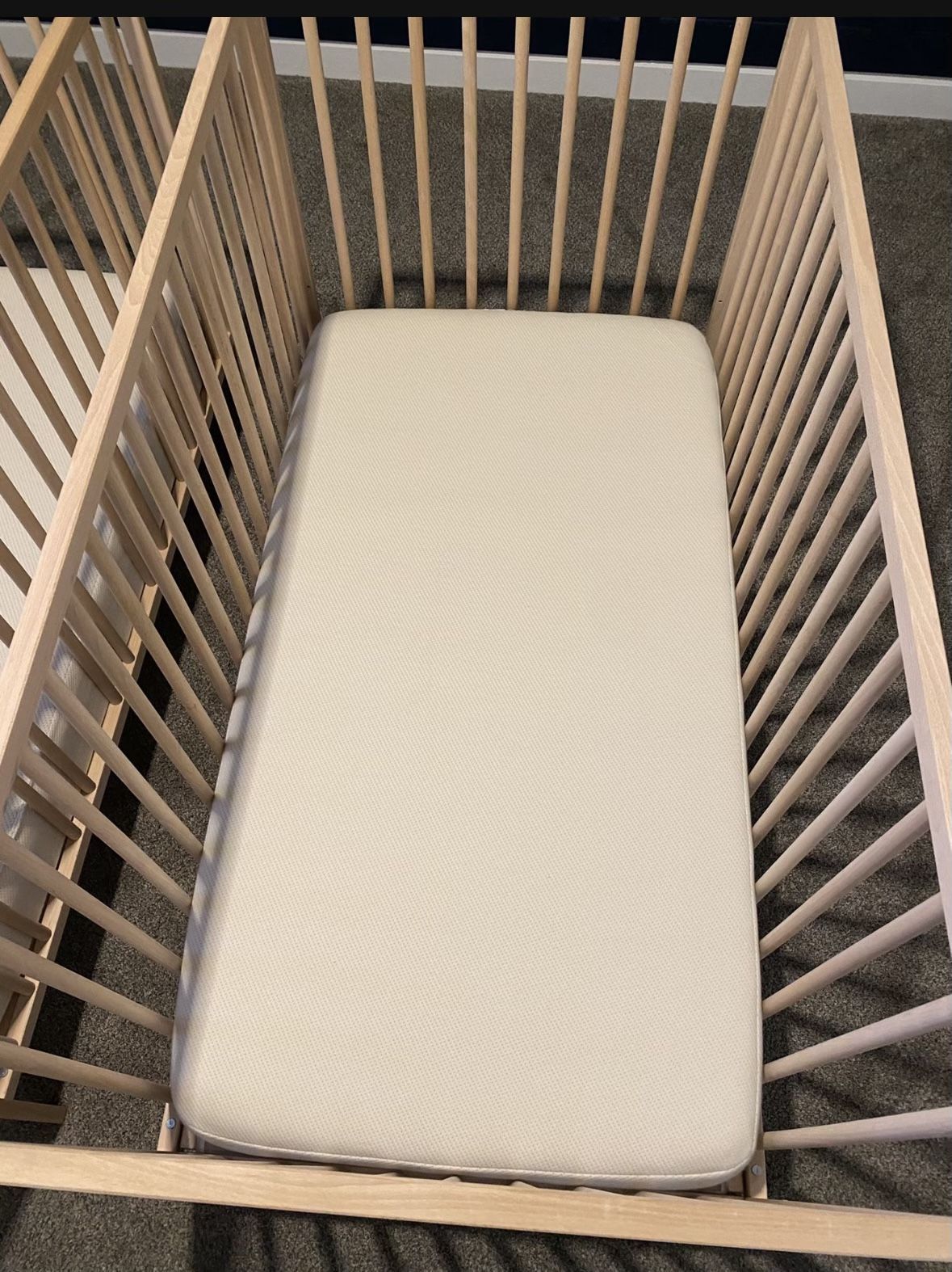 IKEA SNIGLAR Cribs & 2 Colgate Eco Classica Mattresses (Infant/Toddler