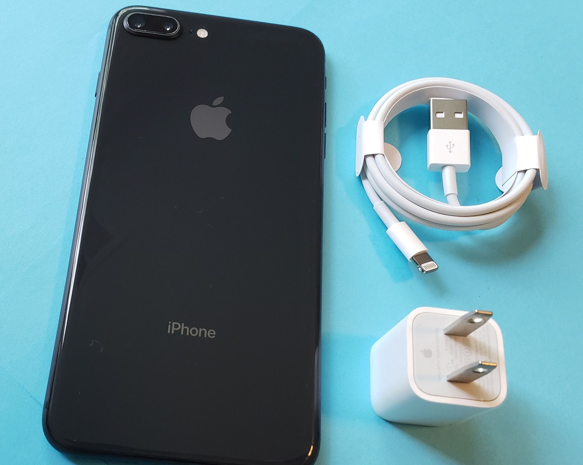 iPhone 8 Plus, unlocked, works any company sim card any country internationally