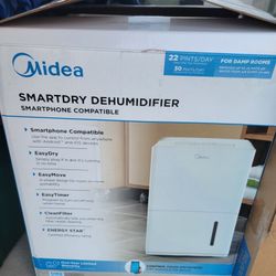 Midea Smart Access Dehumidifier, Up to 1,500 sqft, 22 Pints/Day, MAD22S1AWWT