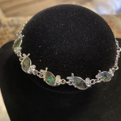 Vintage Silver Tone With Abalone Look Anklet. 