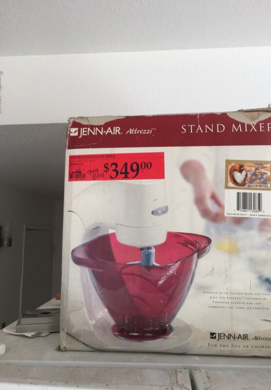 JENN-AIR Attrezzi Stand Mixer new in box