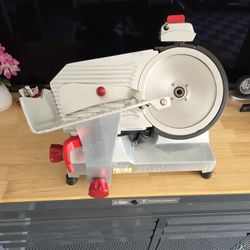 Berkel Electric Meat and Cheese Slicer 827A (Working Condition) Near Higley and Germann in Gilbert