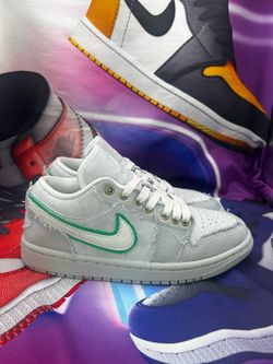 Jordan Retro 1 Lows βDistressed Light Smoke Greyβ