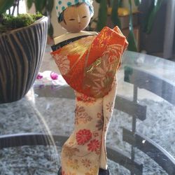 Vintage Made In Japan Doll.hand made .hard to find!!