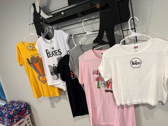 Lot of 6 Beatles T-shirts sizes listed in video if they have a tag, all have a length measurement Various sizes summer Vintage some are not  S