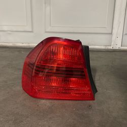 BMW TAIL LIGHT 