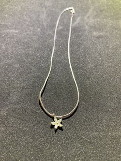 Nordstrom silver flower necklace