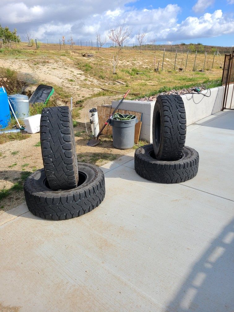 Toyo TIRES 37×12.50R18