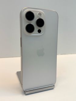 Apple iPhone 15 PRO 256gb. ( Unlocked Phone )