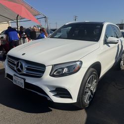 2016 Mercedes Benz Glc300