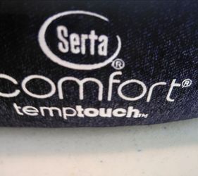 Queen  size serta mattress