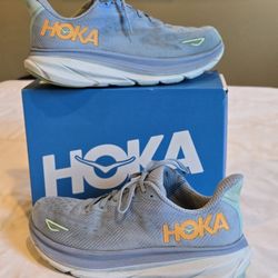 Hoka Clifton 9 size 10.5D