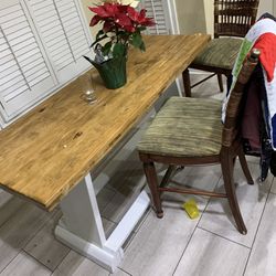 Kitchen Bay Table 