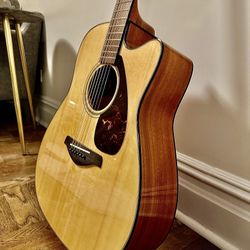 Yamaha Acoustic/Electric Guitar FGX700SC + Accessories (New/Never Used)