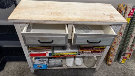 🤍 RUSTIC FARMHOUSE CONSOLE / ENTRYWAY TABLE – $100