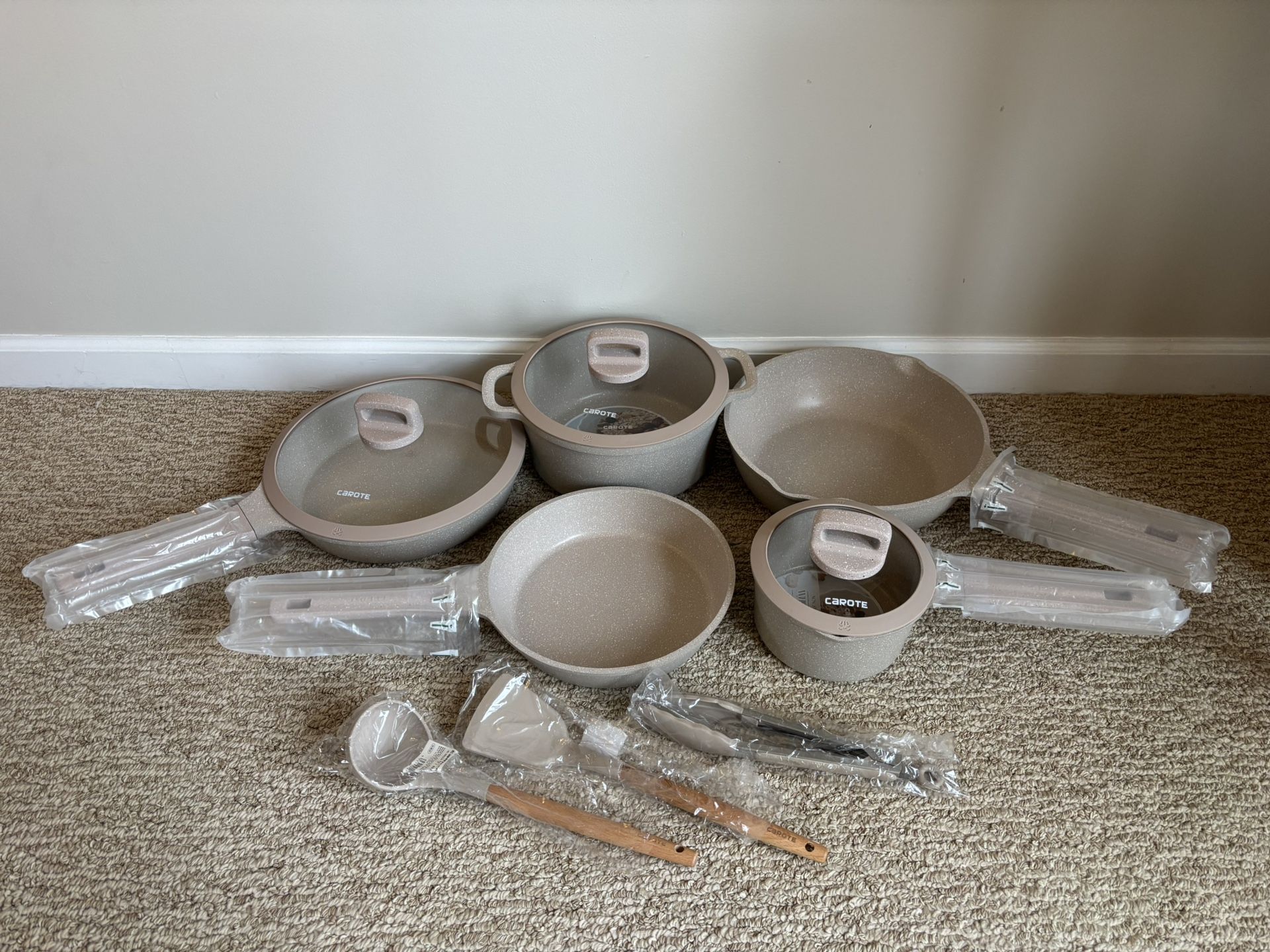 NEVER Been Used Pots & Pans
