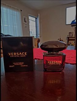 Versace crystal noir 90ml (New)