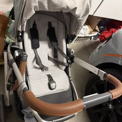 Uppa Baby Vista 2 Stroller With Bassinet And Accessories 