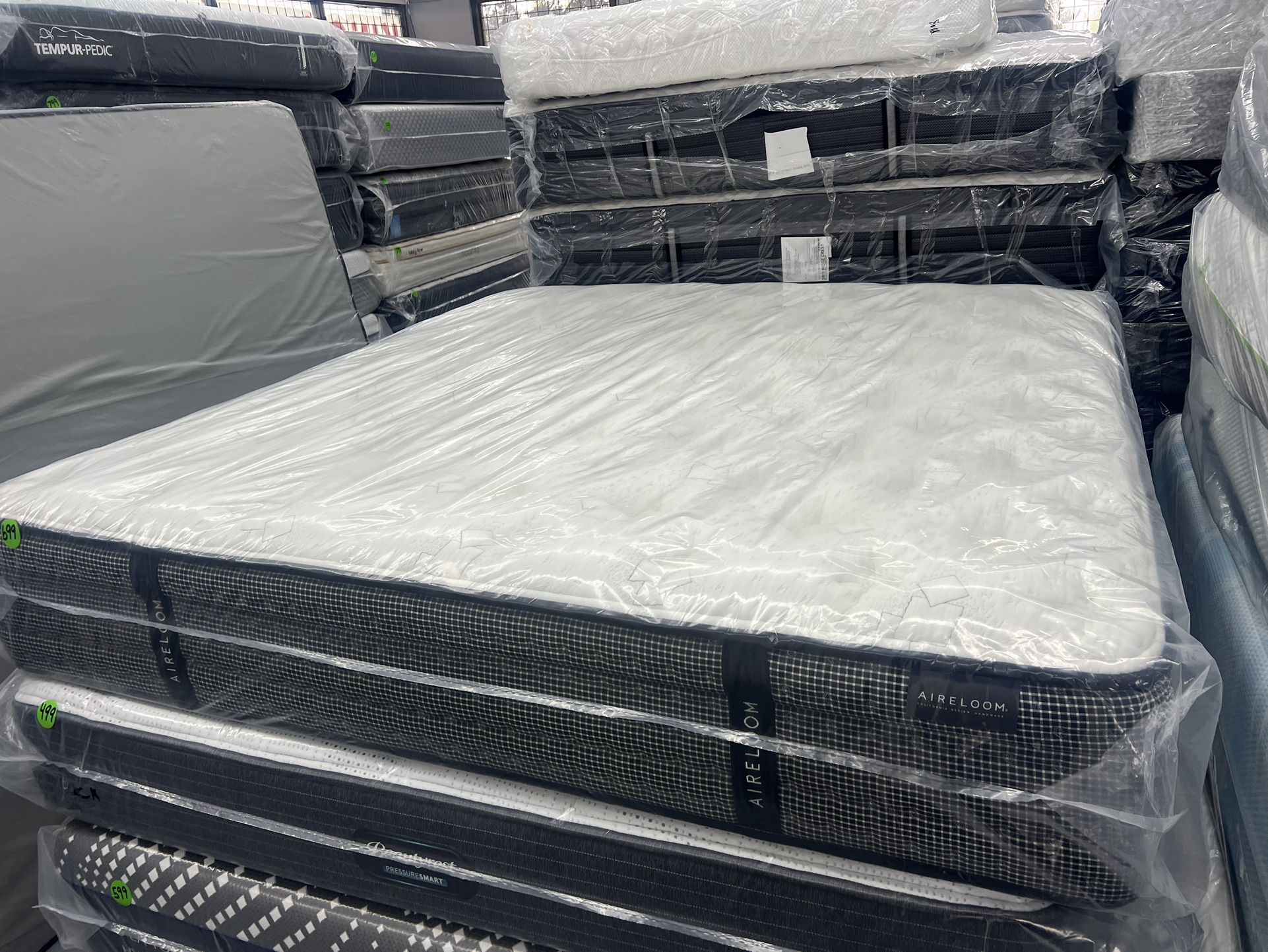 KING SIZE KLUFT AIRELOOM MATTRESS & BOX SPRINGS BED SET