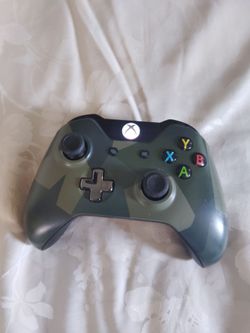 Xbox One Wireless Controller Armed Forces Camo  tested turn on$25 cash
