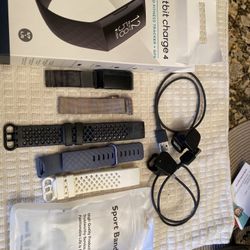 Fitbit Charge 4 Tracker & GPS