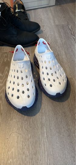Men’s Kane Active Recovery Shoes (size 10)