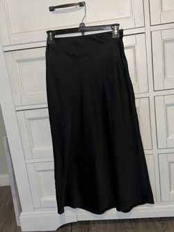 Forever 21 Long Silky Skirt Size Small