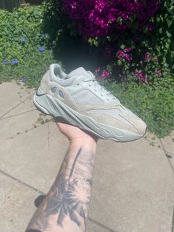 Yeezy 700 Salt Size 12