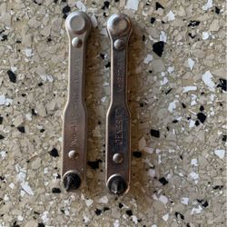 Craftsman No. 4119 Phillips right angle ratchet. $15  General Tools 807SX $10