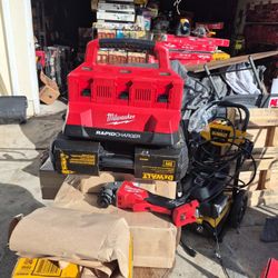 Exclusive

Milwaukee
M18 18V Lithium-Ion PACKOUT 6-Port Rapid Charger STORE PRICE $299