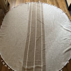 52 BY 70 Oval Or Round Tablecloth 