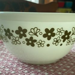402 Pyrex Spring Blossom Bowl 
