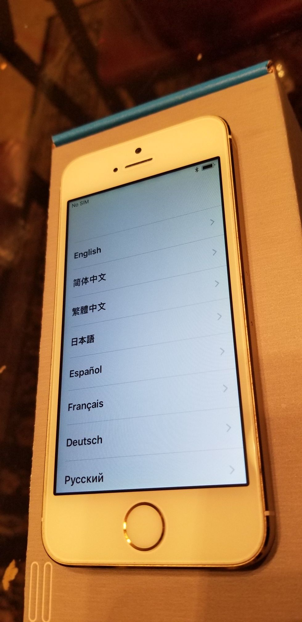 Like New Unlocked Verizon iPhone 5S - 16GB - Use Any SIM - Gold