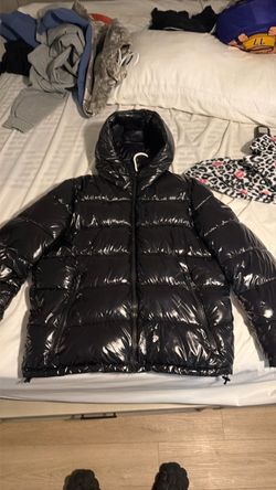PUFFER JACKET SIZE LARGE