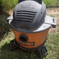 6 Gallon Rigid Vacuum