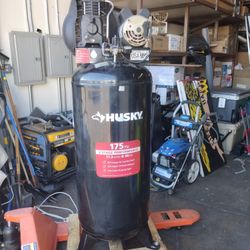 Huaky 60 gallon upright air compressor