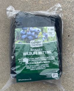 Netting / Expert Gardener 7' x 100' Black Wildlife Netting