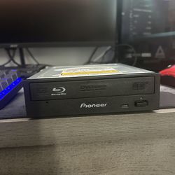 Pioneer 8x Internal Blu Ray combo DVD/CD Burner Writer Drive BDR-LO6+SATA Cable
