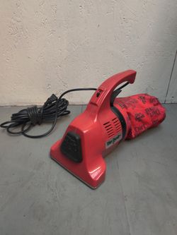 Vintage Royal Dirt Devil Plus Handheld Vacuum M08100redc