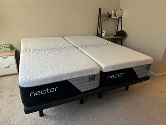 Like New Nectar Premier Hybrid Split King Mattress