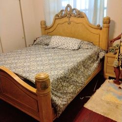 King Size Bed Frame Mattress $300
