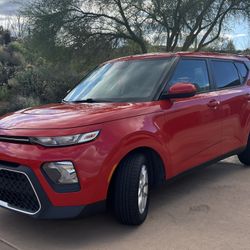2022 Kia Soul - Clean Title, Great Condition