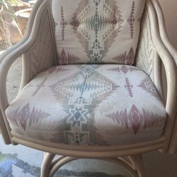 4 Chairs