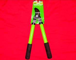 New pruning shears 14.75