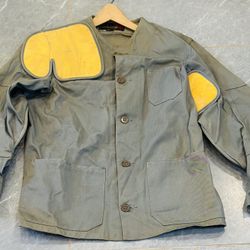 1970s 10-x P Finest Sport Clothing Khaki Hunting Jacket with Patches L44.