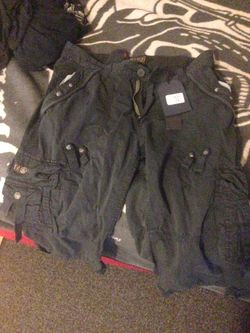 New cargo shorts 36